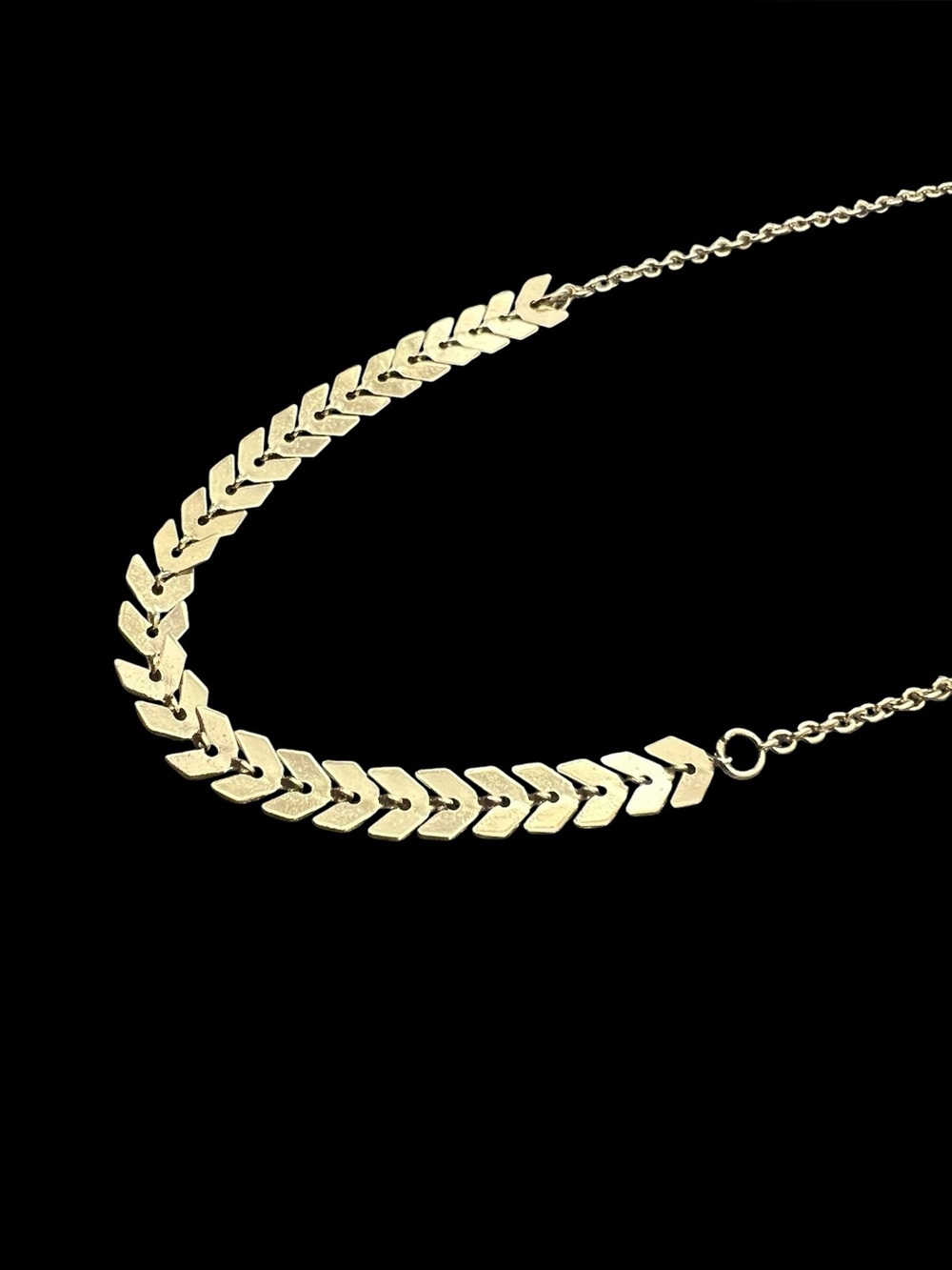 18k Gold Plated Fishtail Necklace - Picture 4 of 5